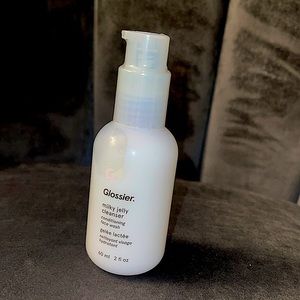 Glossier
Milky Jelly Gentle Gel Face Cleanser